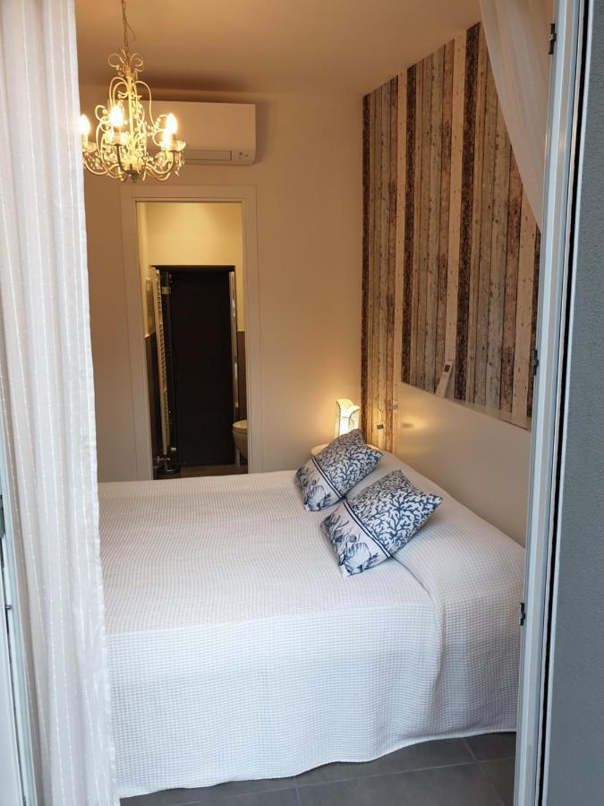 Residenza Azzurra Hotel Cattolica Eksteriør billede