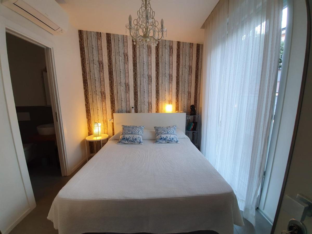 Residenza Azzurra Hotel Cattolica Eksteriør billede