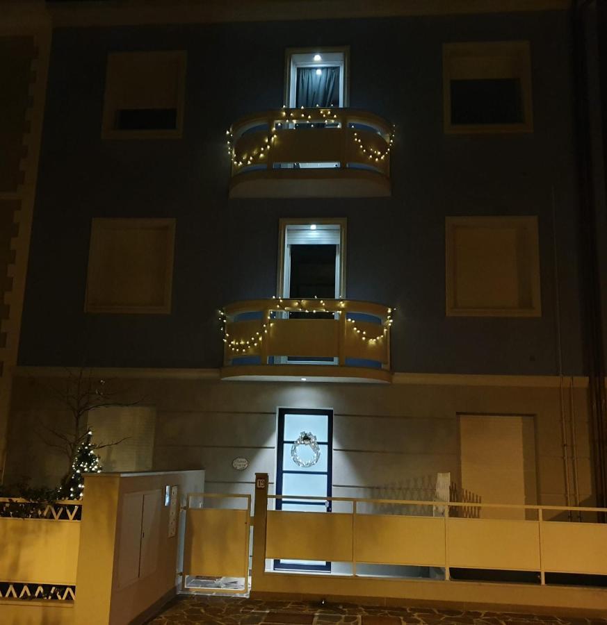 Residenza Azzurra Hotel Cattolica Eksteriør billede